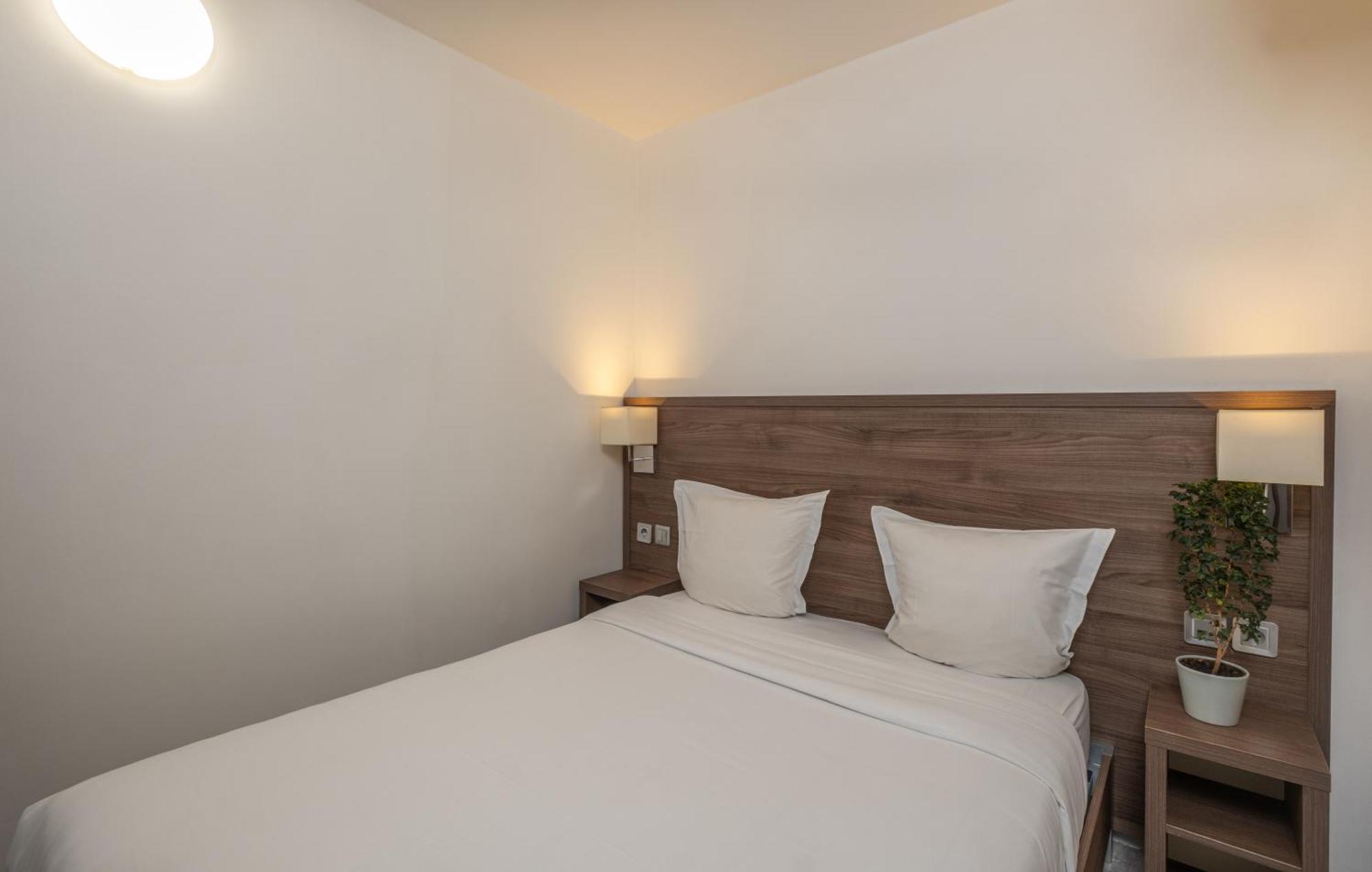 Chambre Double Confort - Vue sur Cour