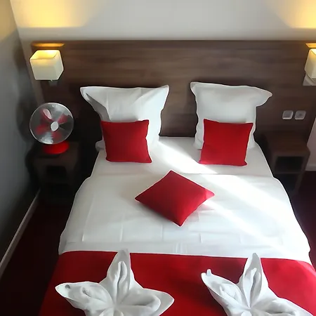 Hotel La Perle Montparnasse-3